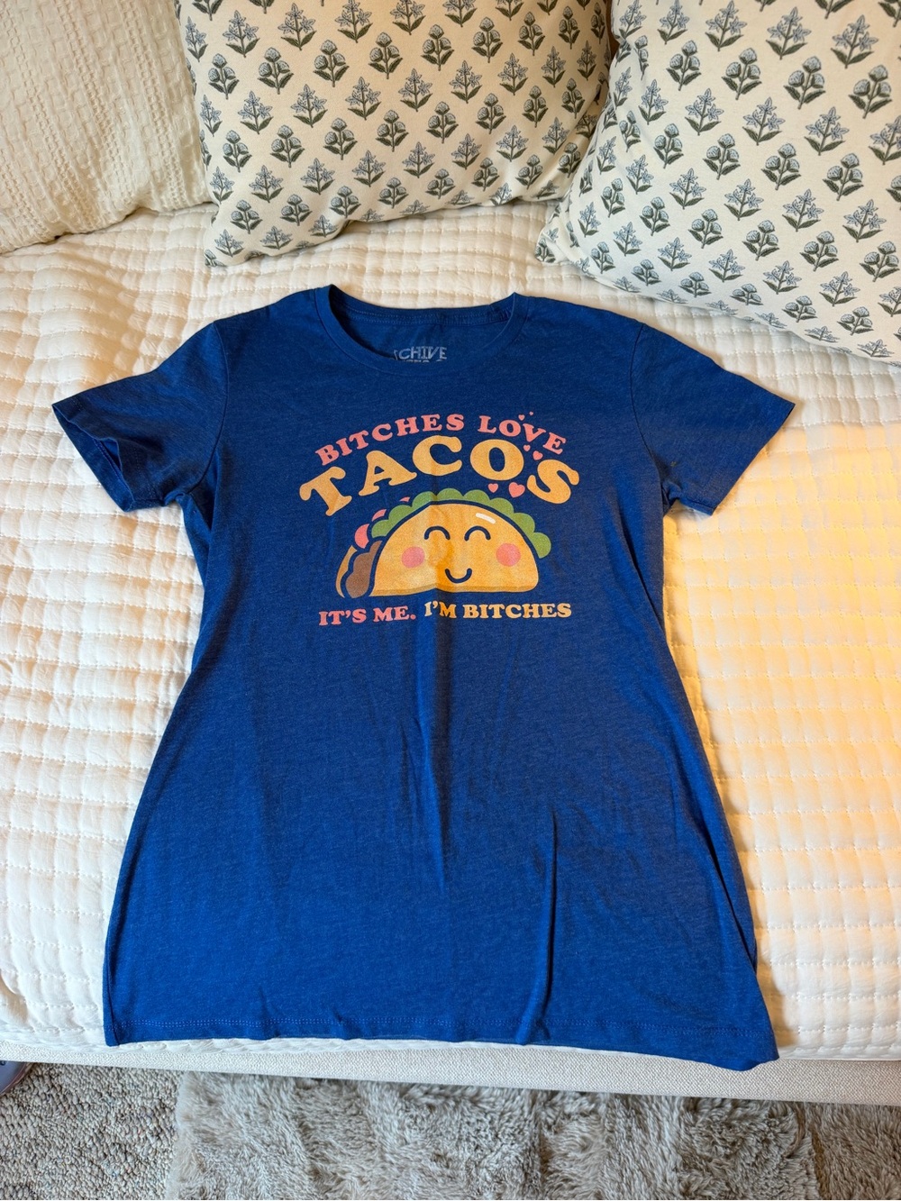 Chive Bitches Love Tacos Shirt Size M